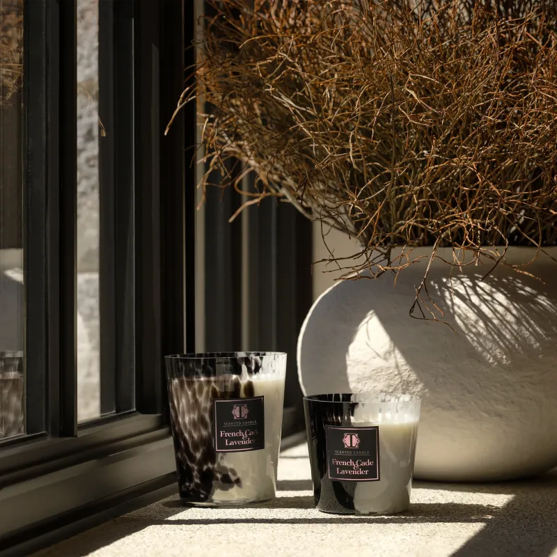 Scented candle French Cedar & Lavender
