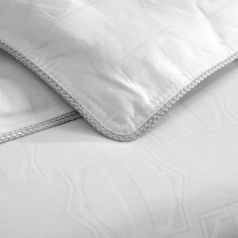 Duvet Maestro
