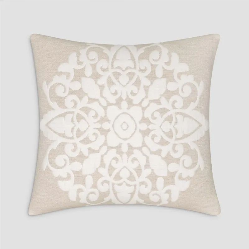 Decorative pillow Monte