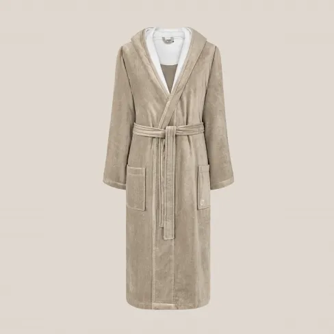 Bathrobe Art Line