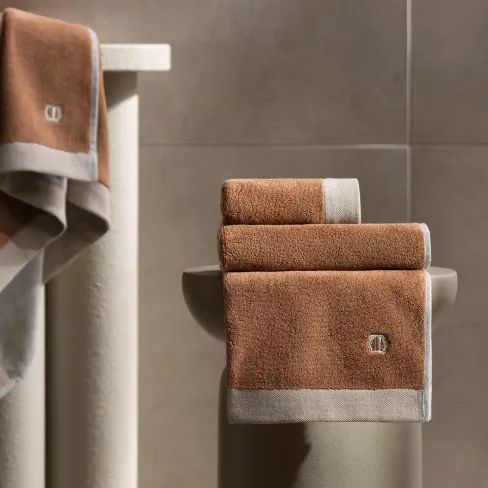 Towel Convill