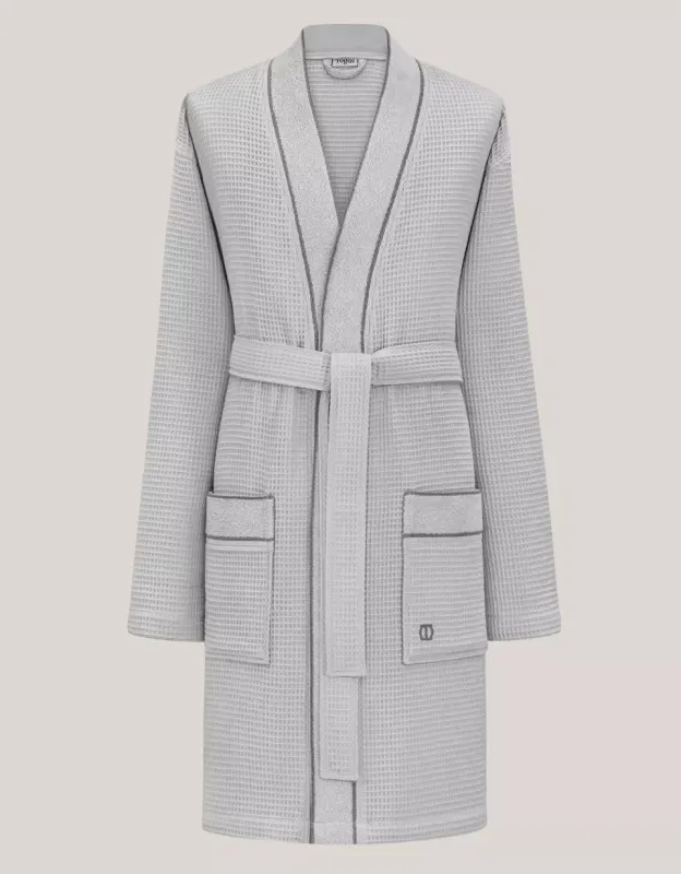 Lightweight robe Sauners