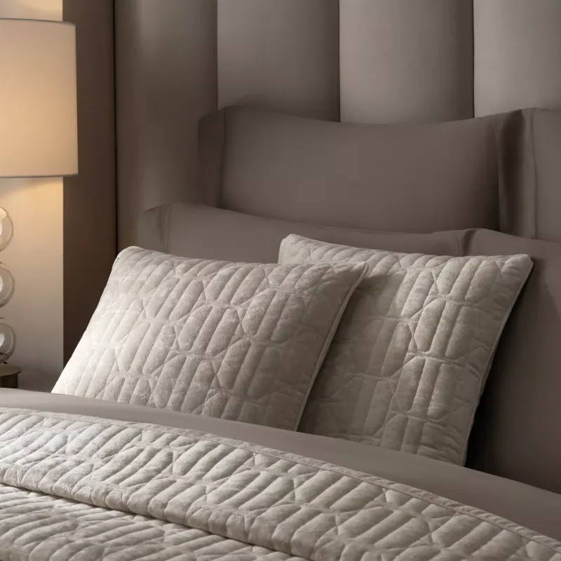 Decorative pillow Arnas