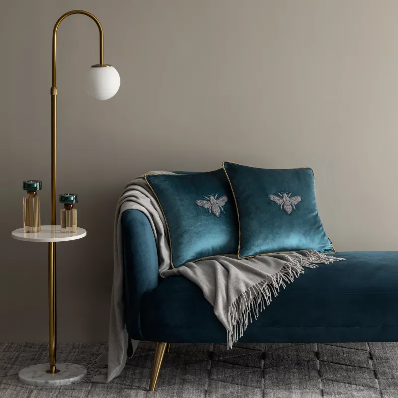 Decorative pillow Asevedo