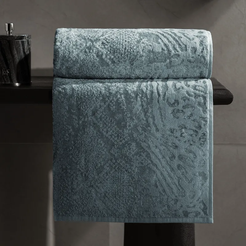 Towel Eamonn