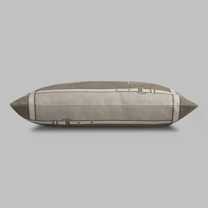 Decorative pillow Equilion