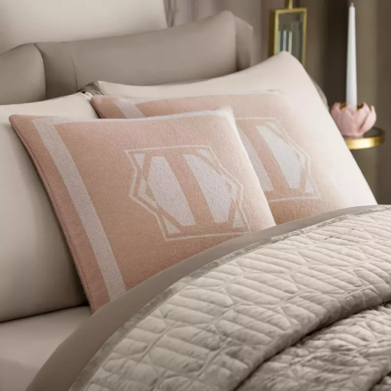 Decorative pillow Caliente