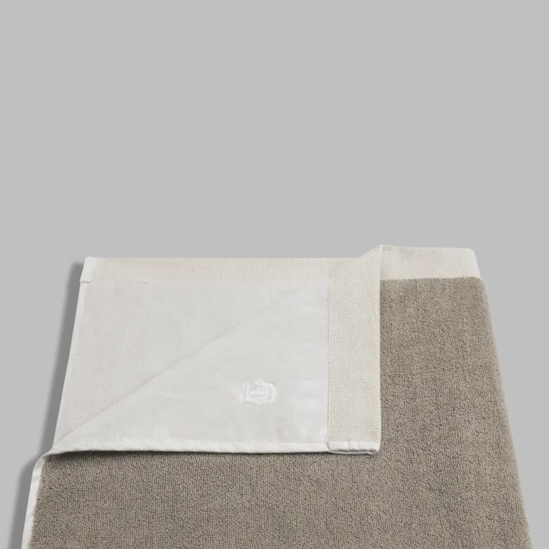 Towel Convill