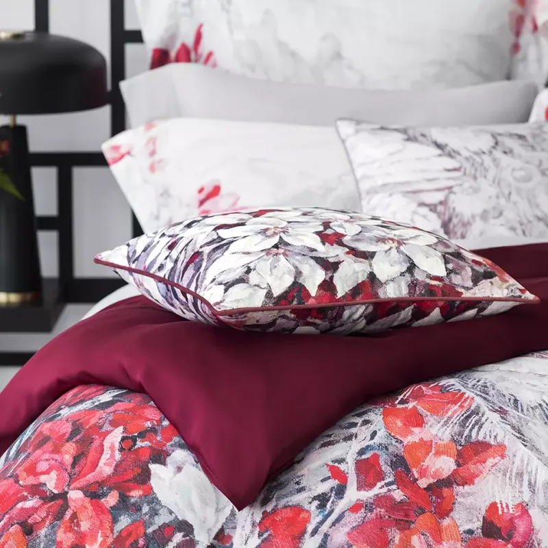 Decorative pillow Midaria