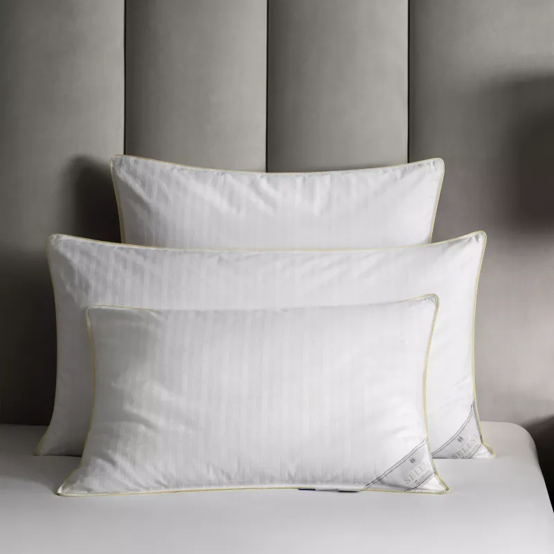 Pillow Selena