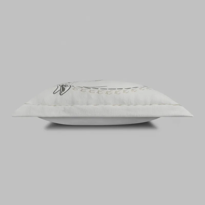 Decorative pillow Voltira