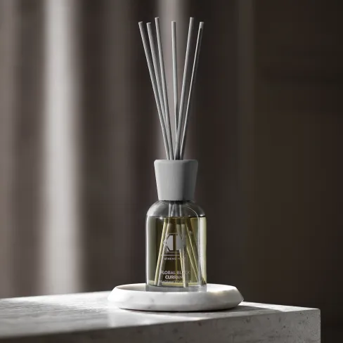 Aroma diffuser Black currant flowers