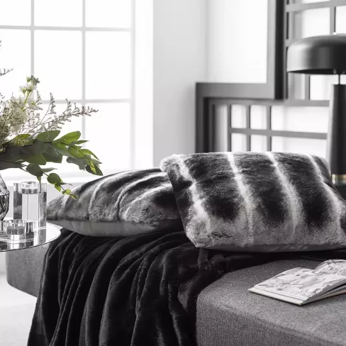Decorative pillow Rousher