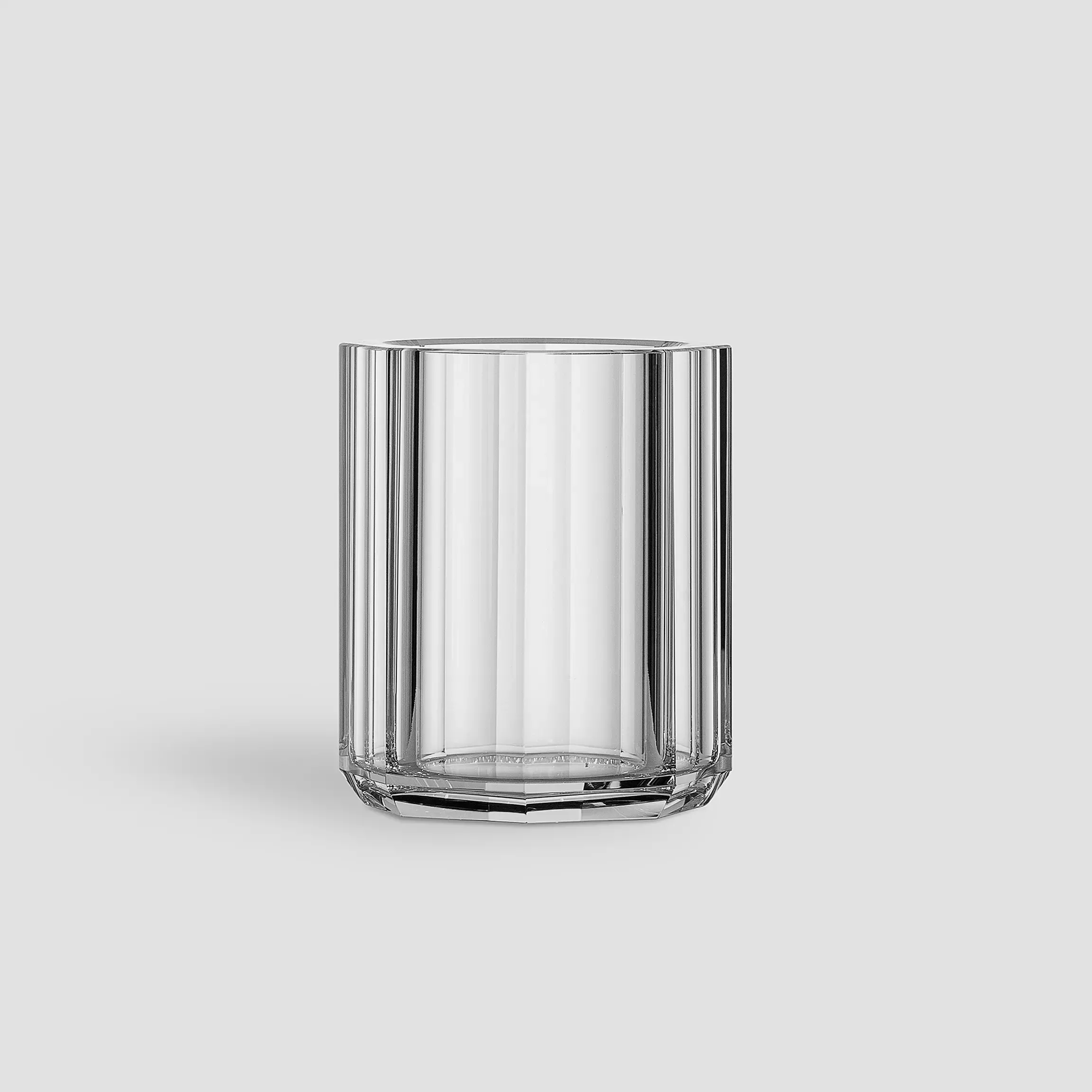 Glass for toothbrushes William