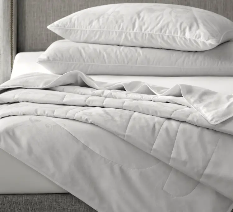 Soft down pillow and duvet for ultimate comfort