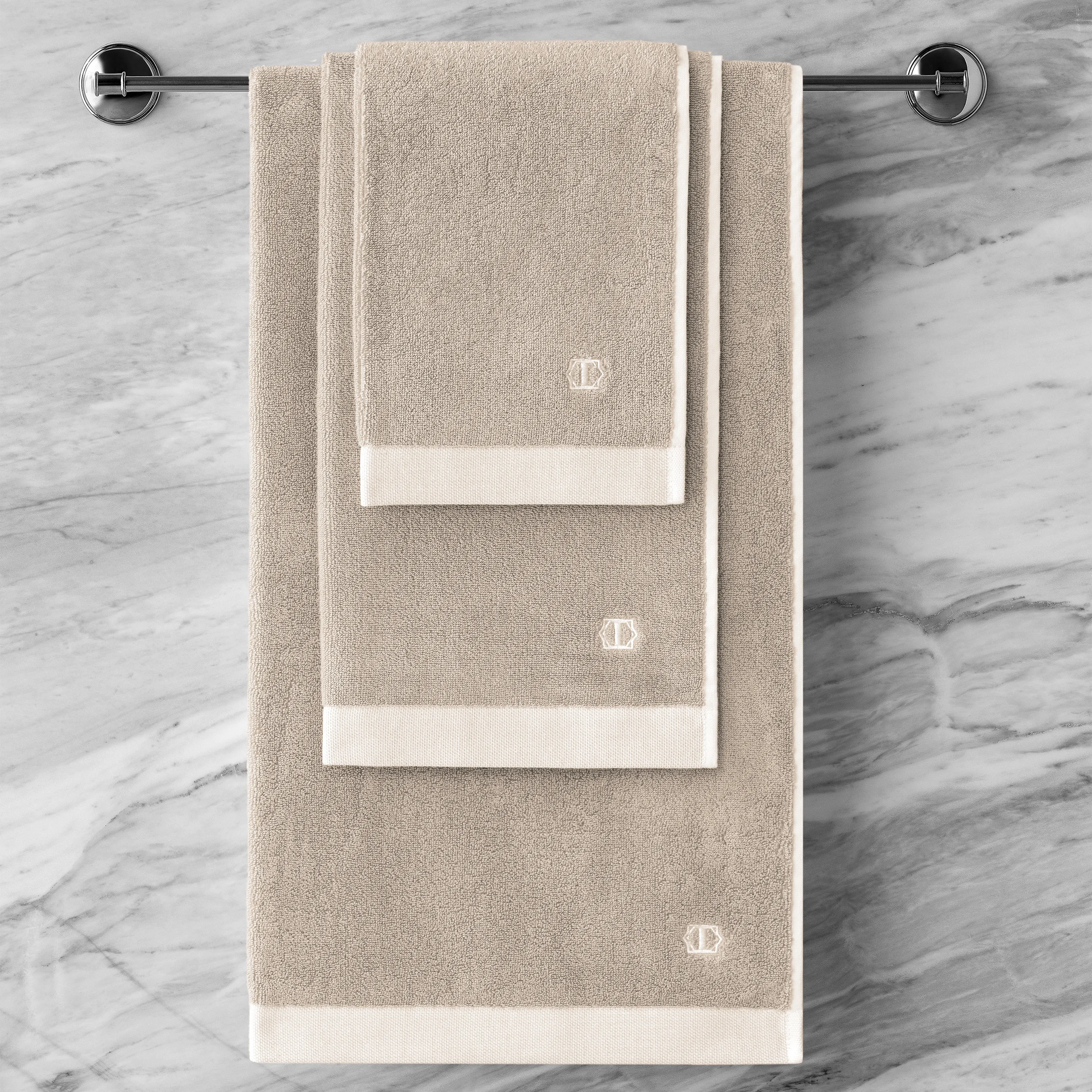 Towel Convill