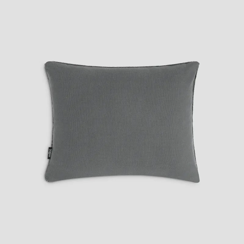 Decorative pillow Battu