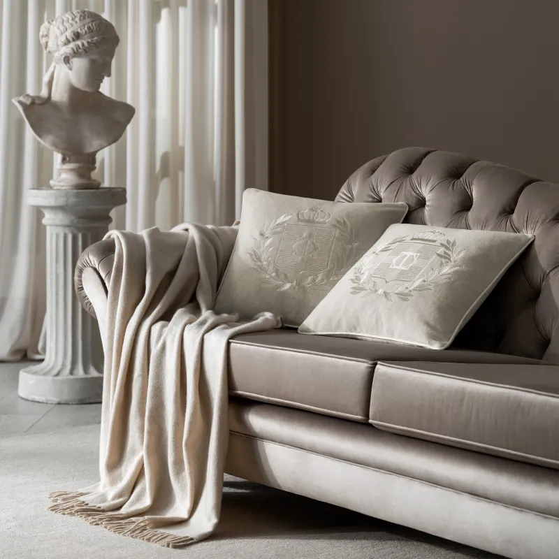 Decorative pillow Caila