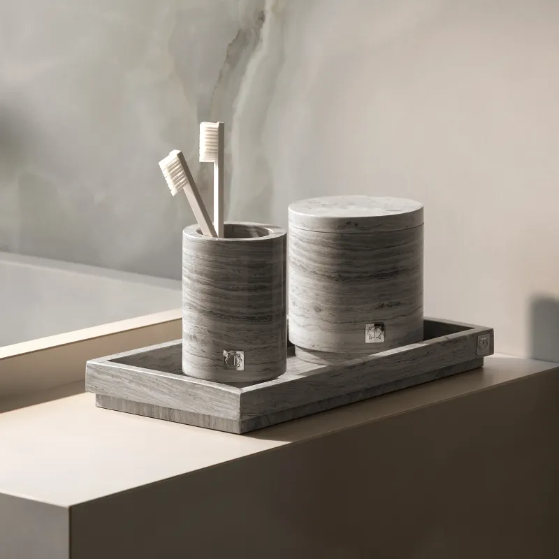 Cotton pads vase Jesne