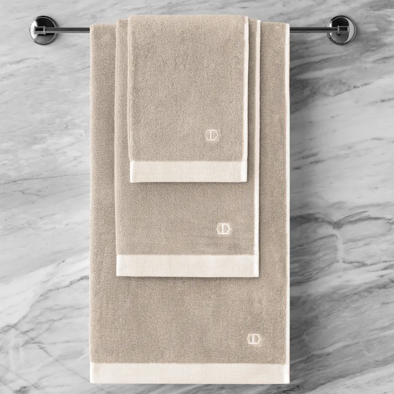 Towel Convill