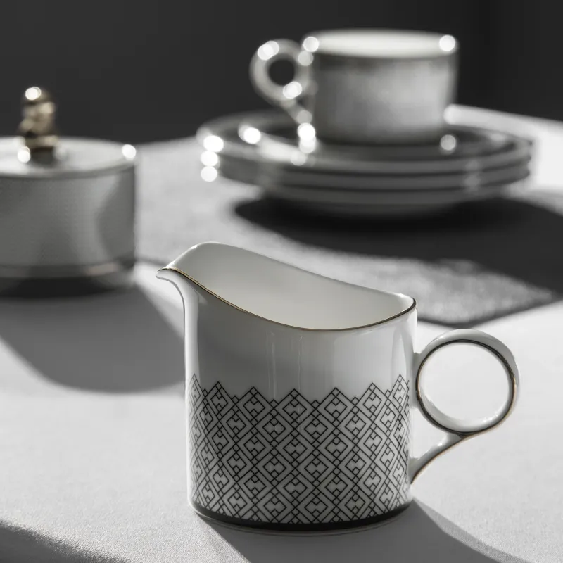 Milk jug Lusson