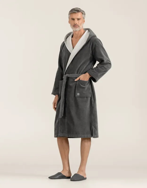 Bathrobe Art Line