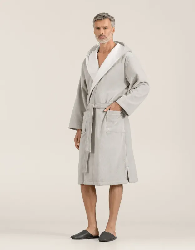 Bathrobe Art Line