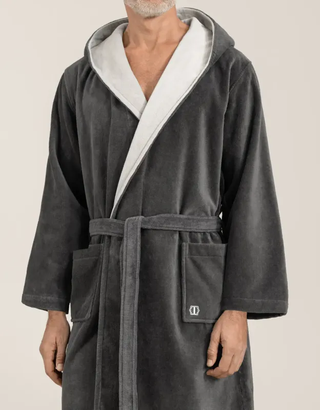 Bathrobe Art Line