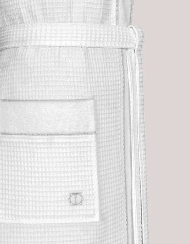 Lightweight robe Sauners
