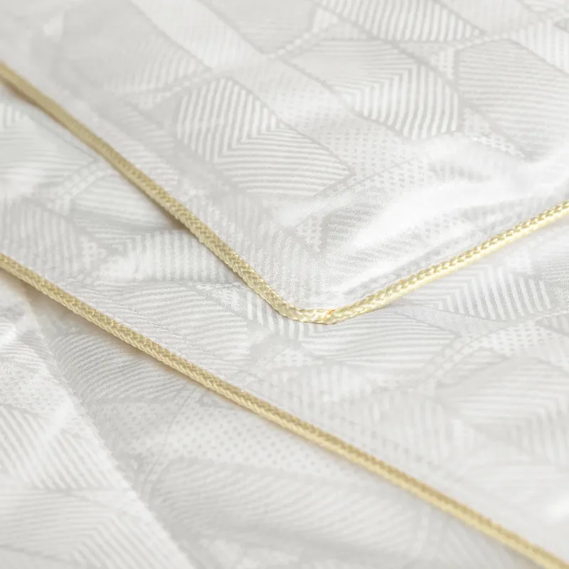 Comforter Celesta