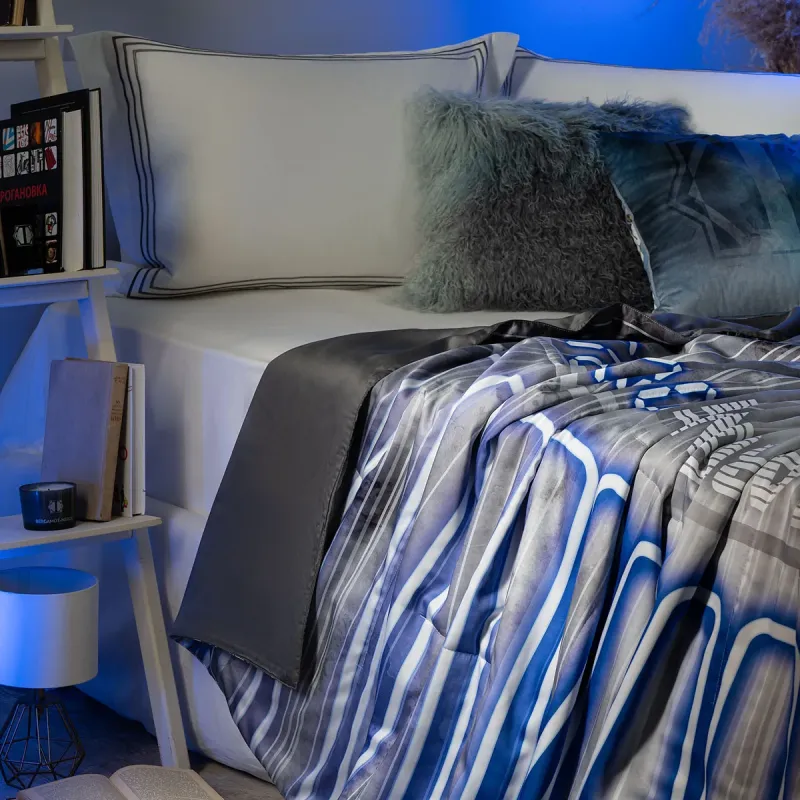 Comforter Max