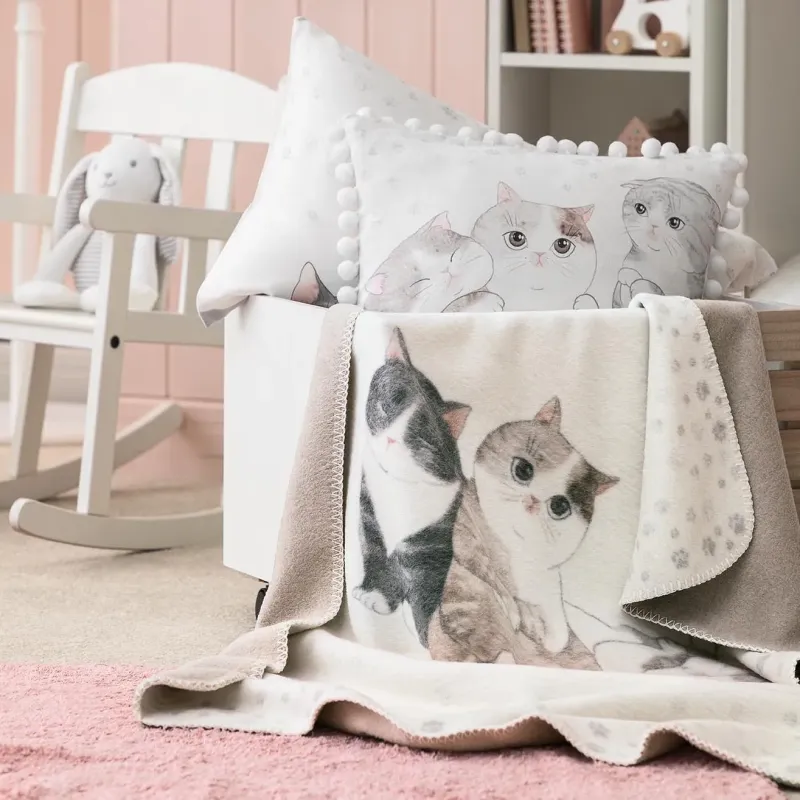 Throw Kitty