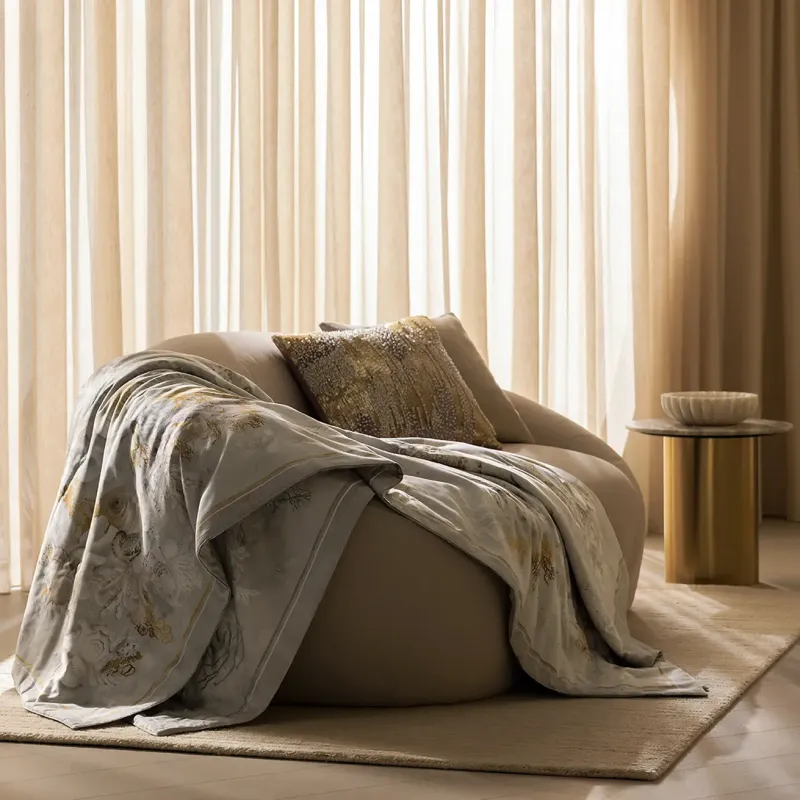 Comforter Tethys