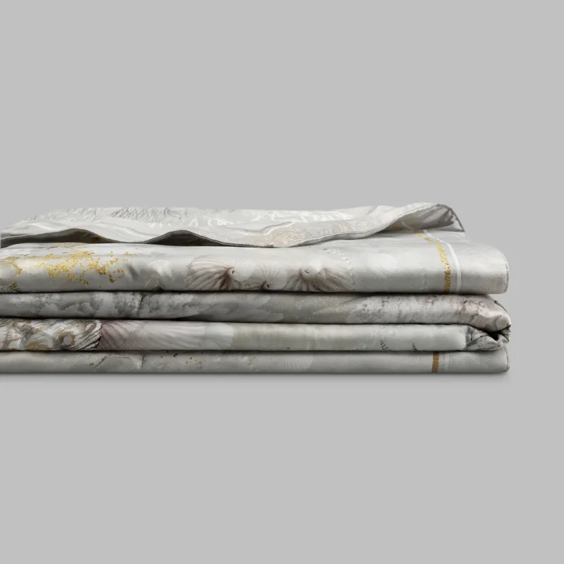 Comforter Tethys