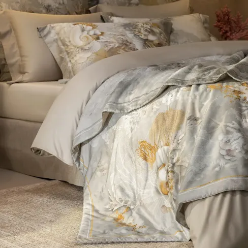Comforter Tethys