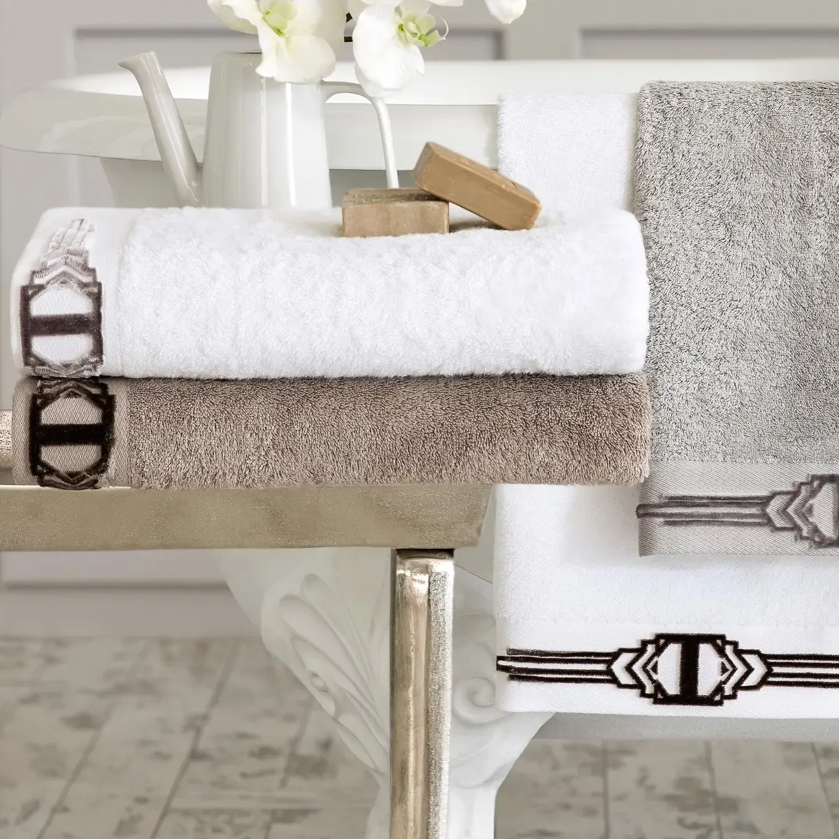 Towel Art Line